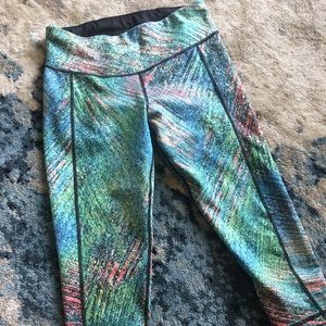 Reversible SweatyBetty cropped workout legging szS